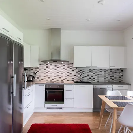 アパート Cozy Aurora With Sauna By Booklapland