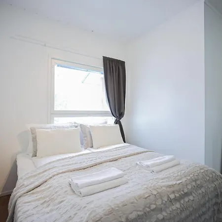 アパート Cozy Aurora With Sauna By Booklapland